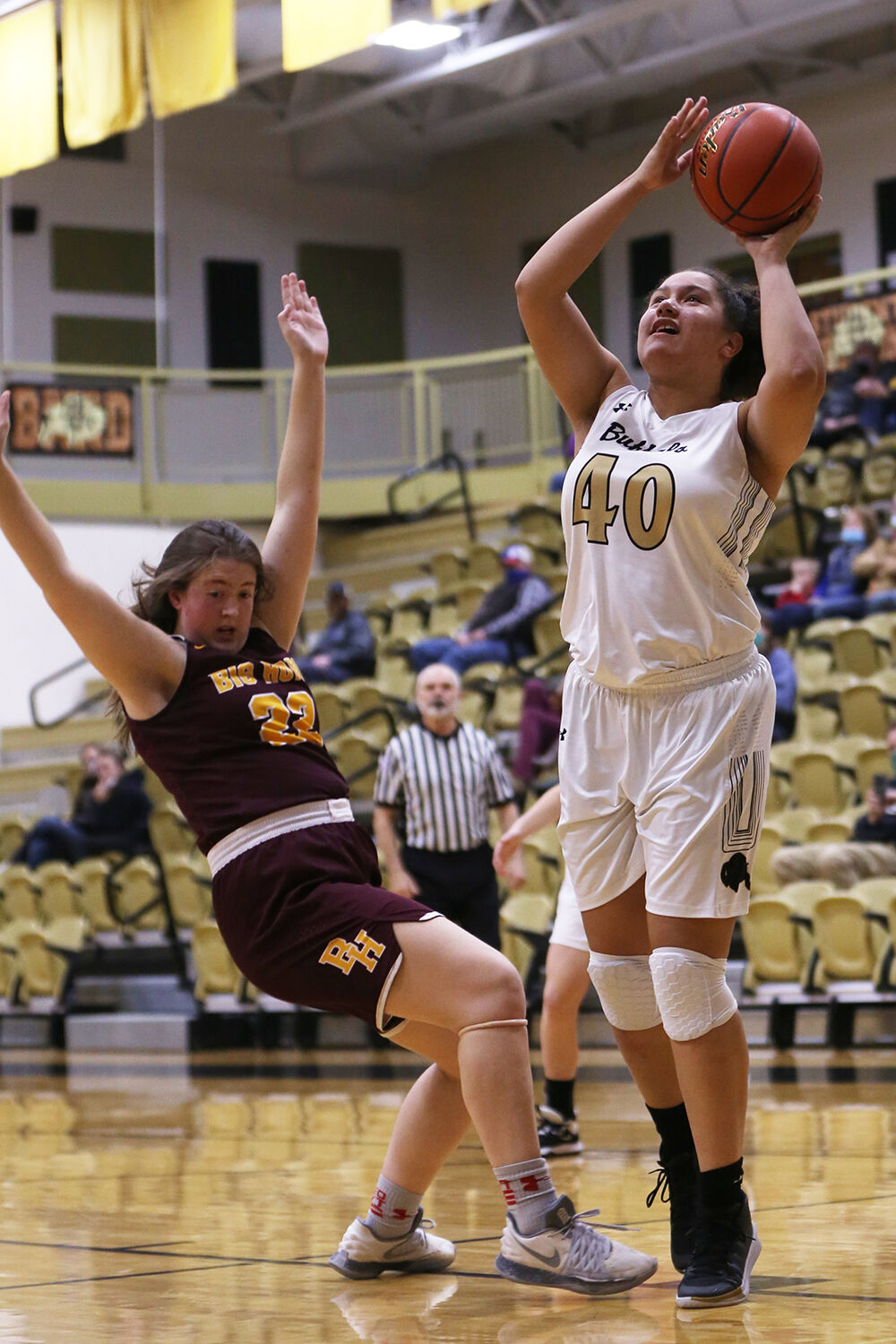 Danica Boyce looks up for a layup during the first quarter